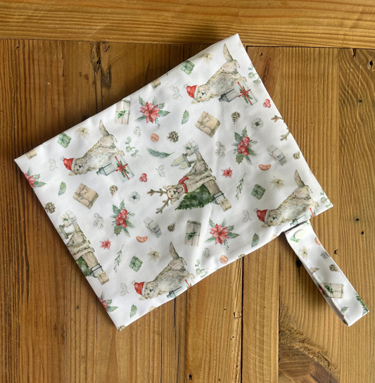 A Sunny Puppy Christmas Medium Wet Bags